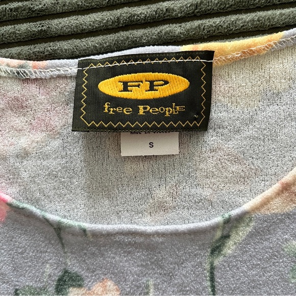 Free People | Vintage Y2K Stretch Floral Tank Top | Light blue/pink | Size Small - Picture 2 of 7